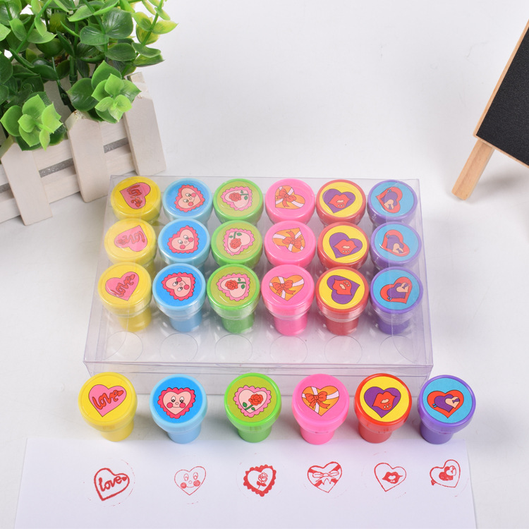 The manufacturer supplies a variety of plastic toy stamps, children's toys and small gift stamps with love awards and evaluations Specification image
