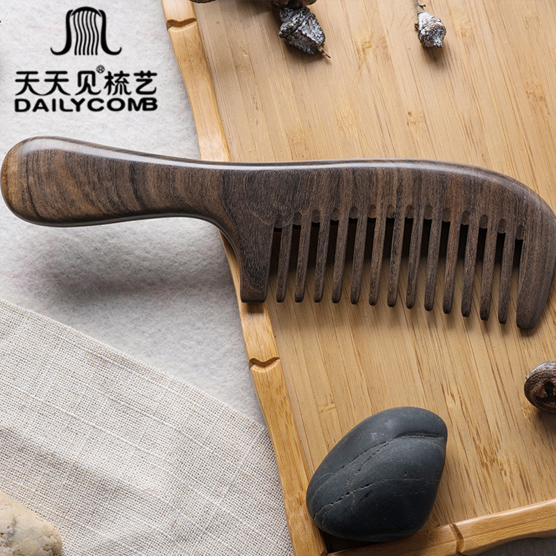 See Every Day Manufacturers Wholesale Shen Gui Treasure Wood Comb Black Gold Sandalwood Comb Fine Teeth Wide Teeth Whole Wood Comb Lettering Item Picture