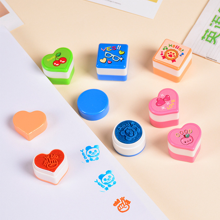 Handmade diary seal, color English teacher evaluation medal, children's finger seal, heart-shaped seal details Picture