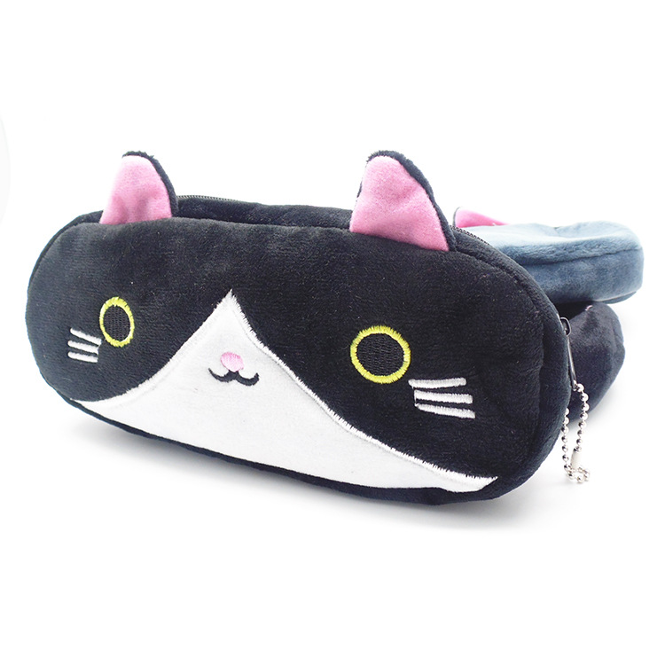 Cute cartoon cat, plush cat, large-capacity student pencil case, pencil box, stationery box, and school supplies storage Application Scenario