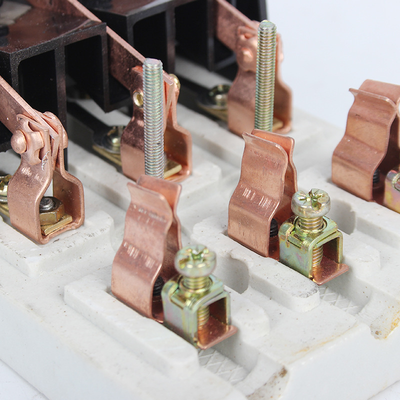 Black shell with fuse copper flame-retardant knife switch, open household load switch, ceramic base knife switch Specification image