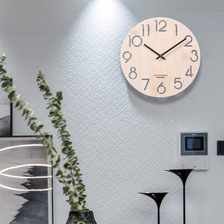 12寸挂钟时尚简约桃木石英 北欧创意挂钟静音木质 客厅墙壁挂钟