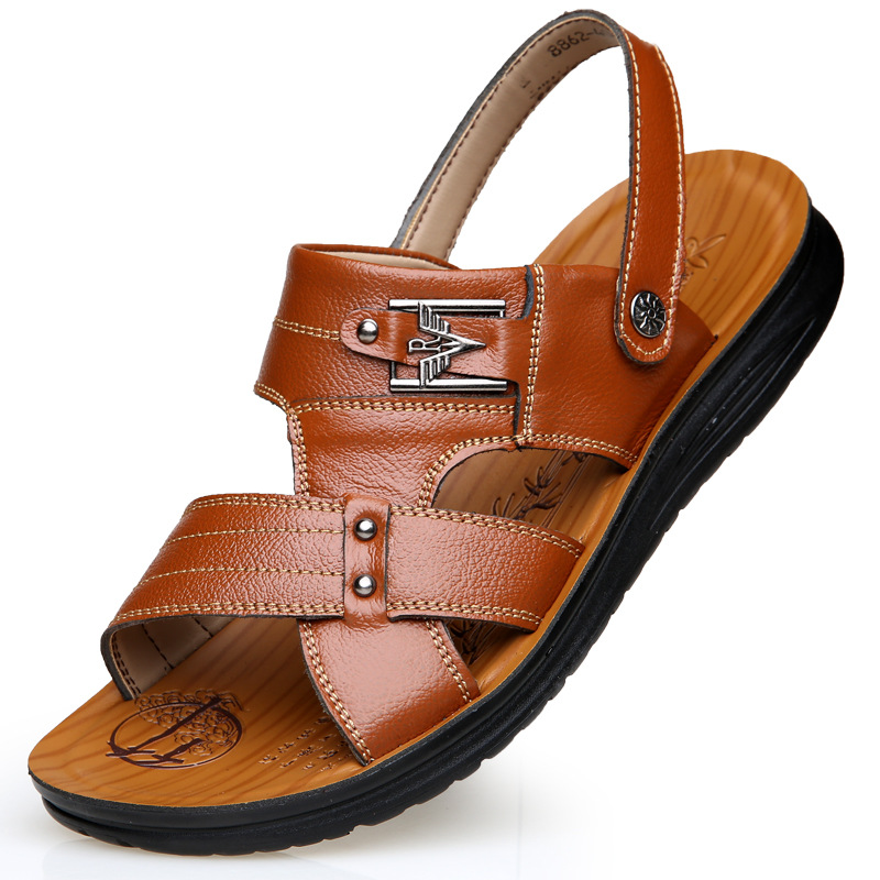Wholesale 2022 Summer Men's Sandals Leather Casual Non-Slip Beach Shoes Men Soft-Soled Head Layer Cowhide Middle-Aged Slippers Item Picture