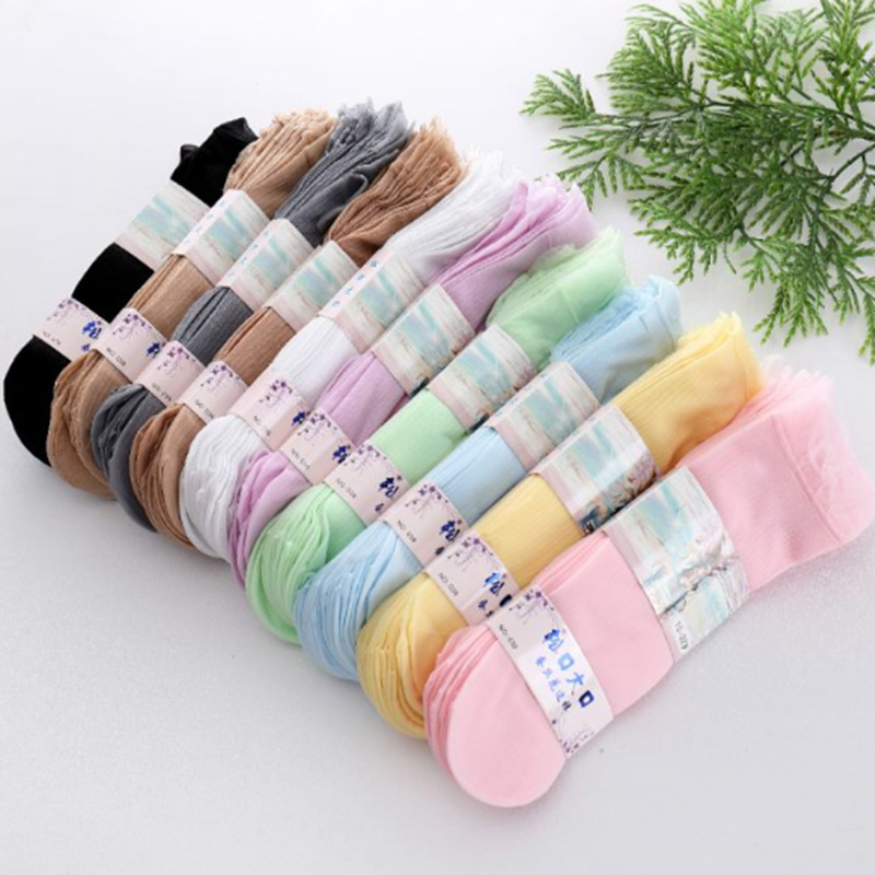 Spring/Summer 2021 open-mouthed children's silk stockings, candy-colored silk lace stockings, ultra-thin short silk stockings, dancing stockings details Picture