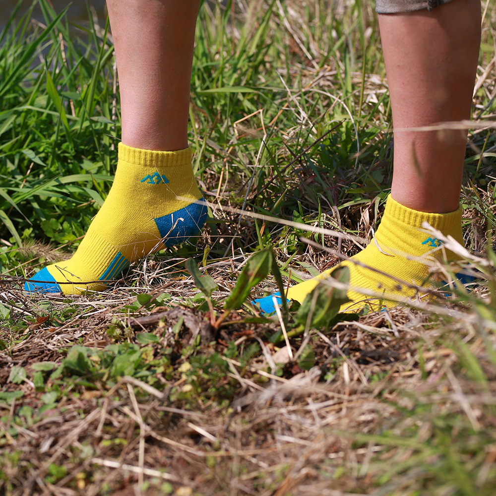 SANTO summer outdoor socks, breathable, sweat-absorbing, deodorizing sports socks, thin sprint walking casual socks, men's and women's boat socks Application Scenario
