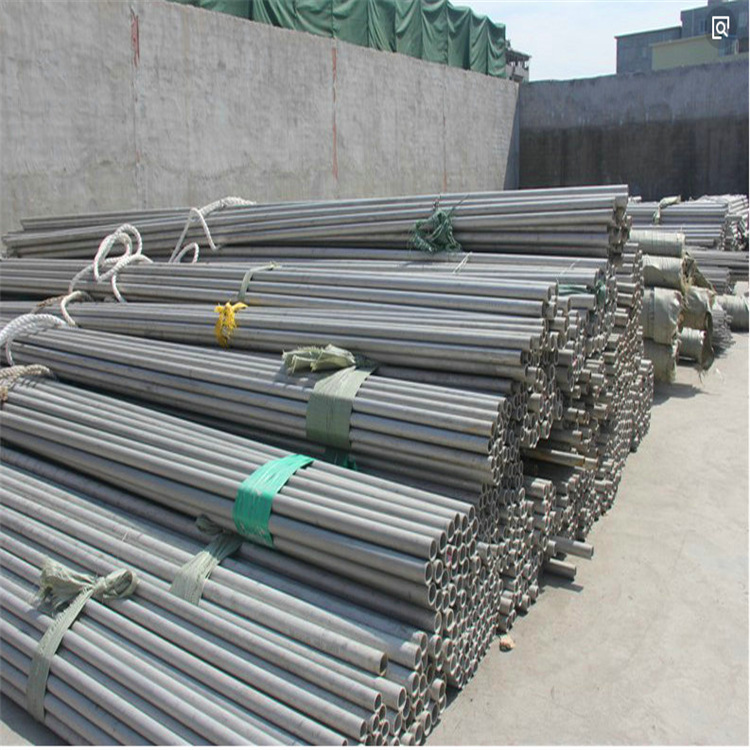 Stainless steel pipe factory offers wholesale of 304 stainless steel pipes and 304 seamless steel pipes in stock. Laser-cut pipes are available for retail