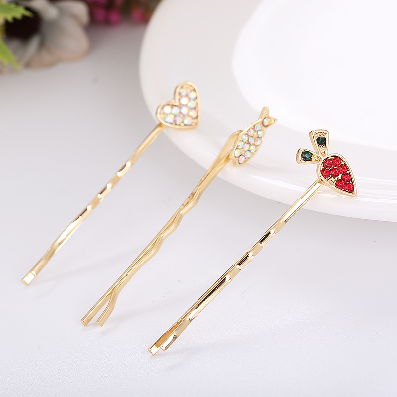Factory direct sales of alloy straight clips, cute hair accessories, gold-plated heart-shaped little fish and carrot hair clips, no damage to hair