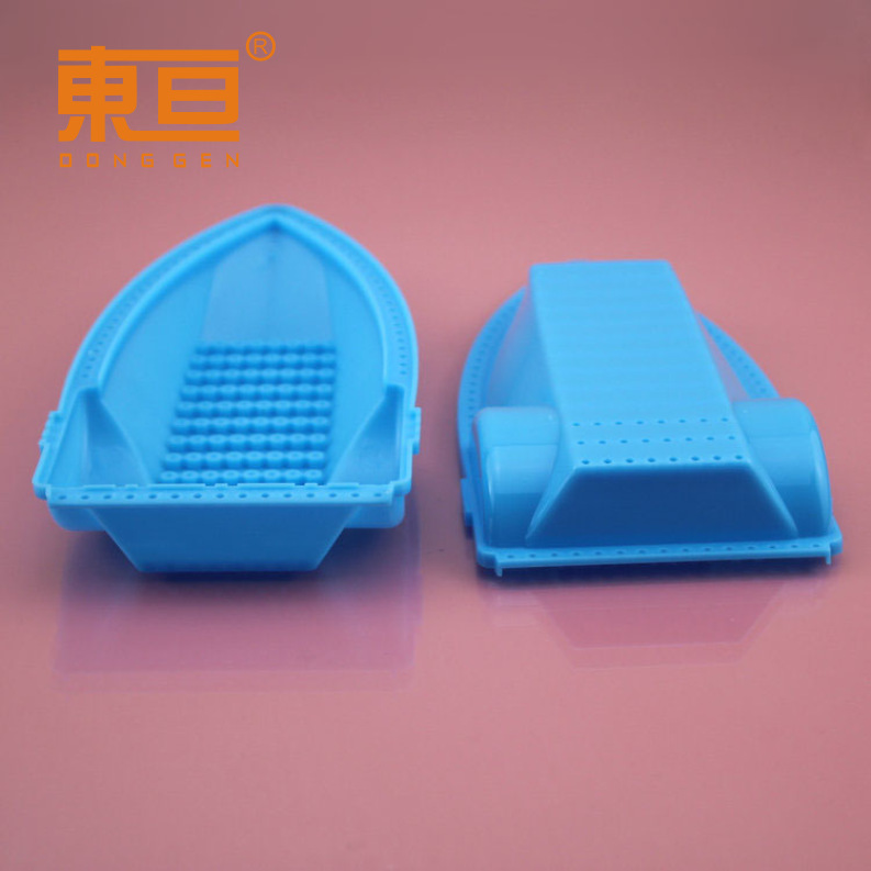 The WCG1859025 blue Frog boat cover has a shallow bottom and can be used as a shallow-bottomed seat and main boat cover Specification image