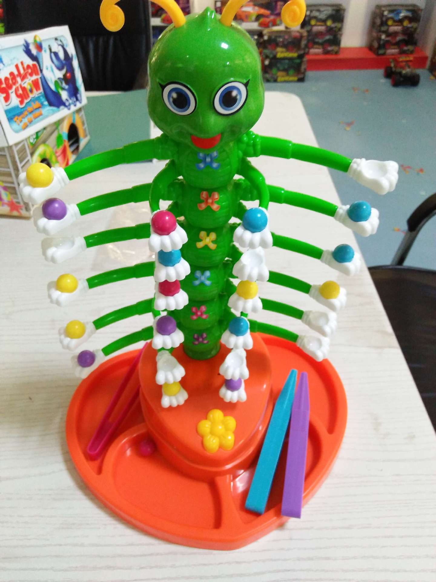 لعبة Mofun، وهي لعبة مكتبية منزلية بين الآباء والأولاد في ألعاب اللعب details Picture