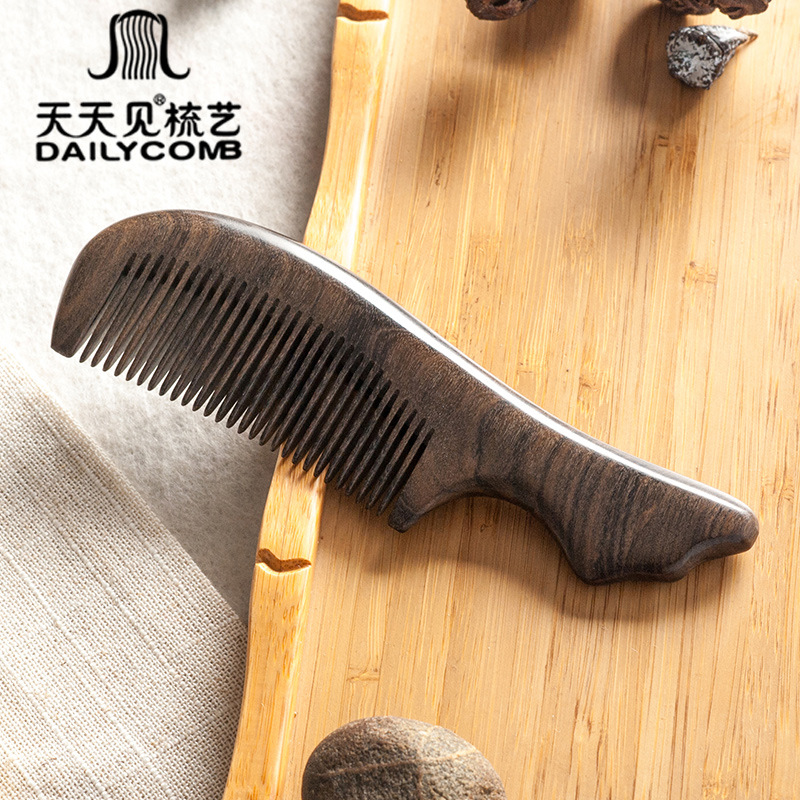 Every Day See Wood Comb Long Handle Wood Comb Sink Noble Treasure Wood Gift Comb Logo Trademark Lettering Carved Wood Comb Specification drawing