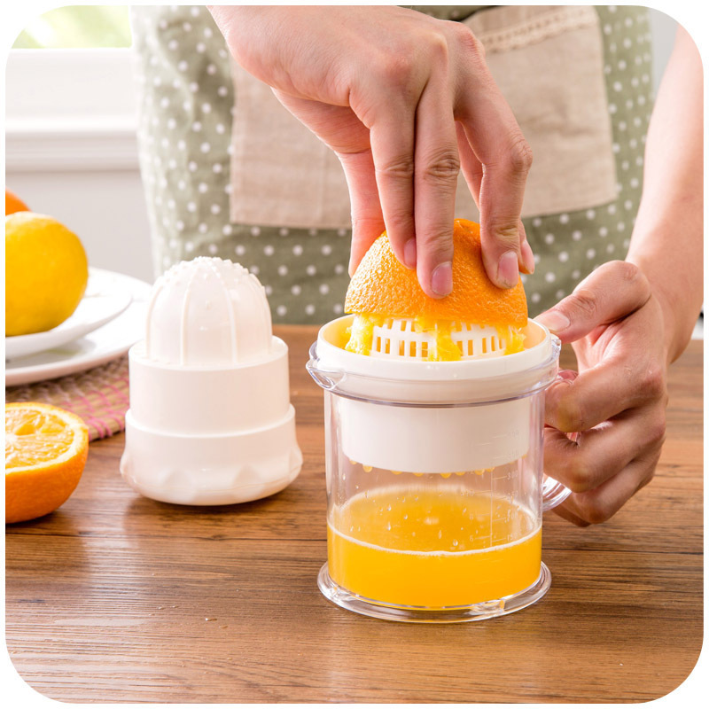 Manual juicer Plastic juicer Fruit juicer Multi-purpose Manual juicer can print LOGO full figure