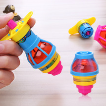 创意儿童闪光发光旋转陀螺上链玩具七彩陀螺弹射带发射器学生奖品