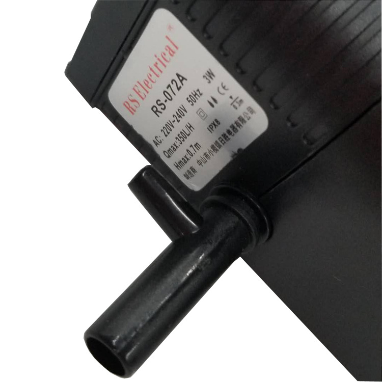 The three-in-one submersible water pump for fish tank filter is equipped with an eight-shaped plug for the filter material of the aquarium Application Scenario