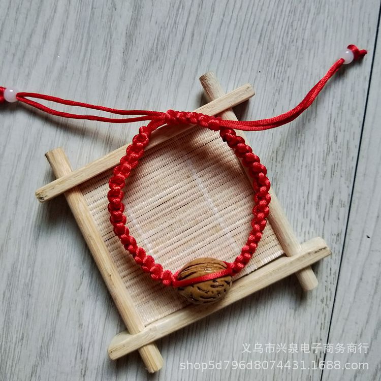 【 Zone 1-5 】 Peach kernel bracelet 100 yuan per string, one-yuan store Red rope woven peach kernel bracelet, one-yuan small commodity special batch supply Application Scenario