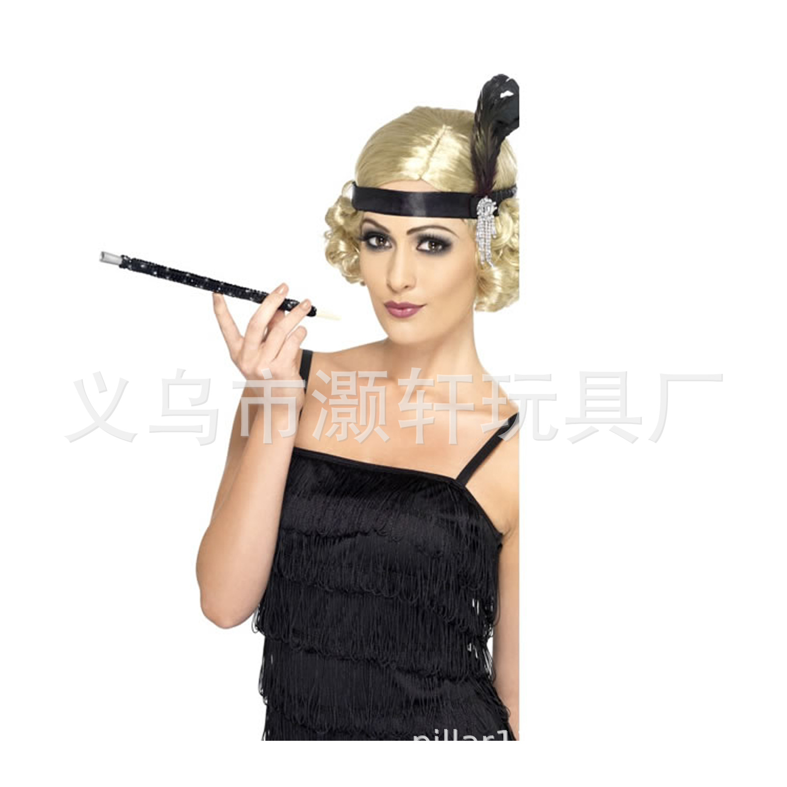 1920s Audrey Hepburn in red electroplating beaded feather head and pearl necklace adorn plastic smoke pole prop Application Scenario