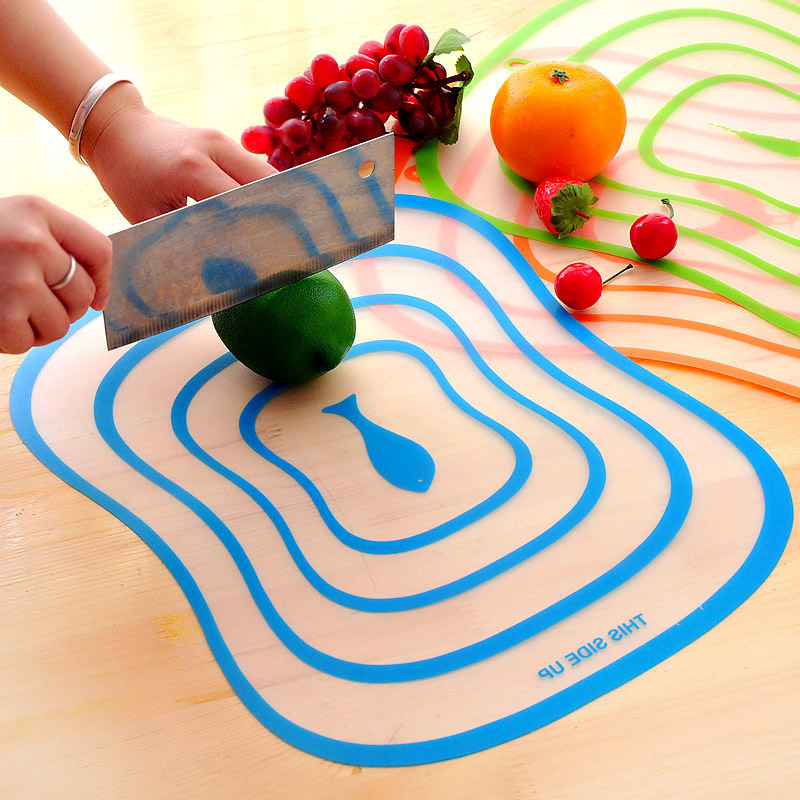 寿司切板厨房切水果垫塑料可弯曲砧板家用切菜板软质分类案板户外