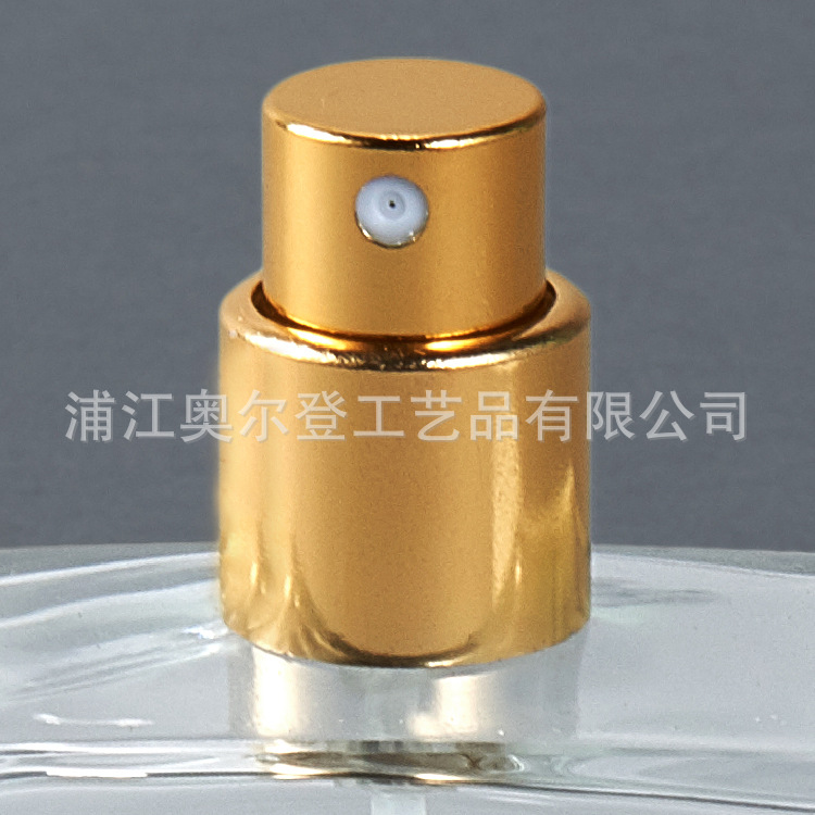 Wholesale Car Perfume Bottle 50Ml Square Perfume Bottle Custom K9 Spray Essential Oil Bottle Empty Bottle High-End Middle East Application Scenario