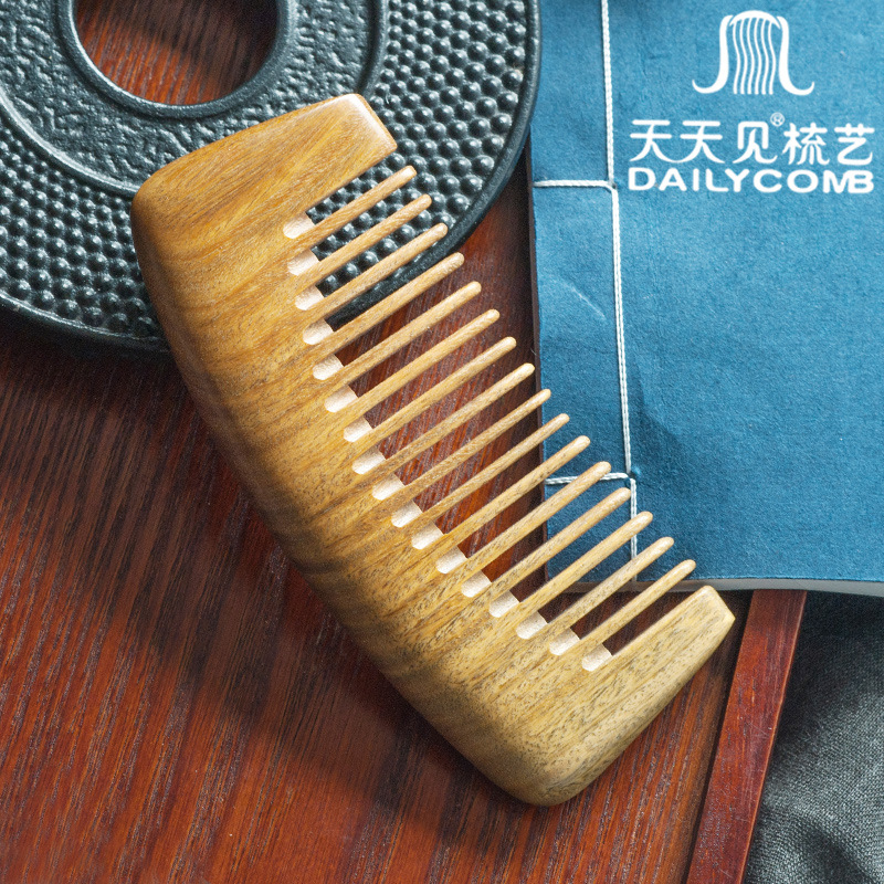 See Every Day Green Sandalwood Comb Massage Comb Hair Comb South American Green Sandalwood Comb Wood Comb Manufacturers Gifts details Picture