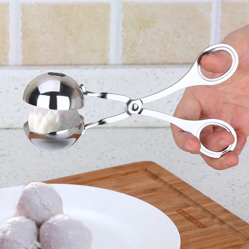 304 scissor-type stainless steel meatball tongs, finely polished meatball tongs, pill-making machine, ice cream ball tongs, kitchen gadgets Application Scenario