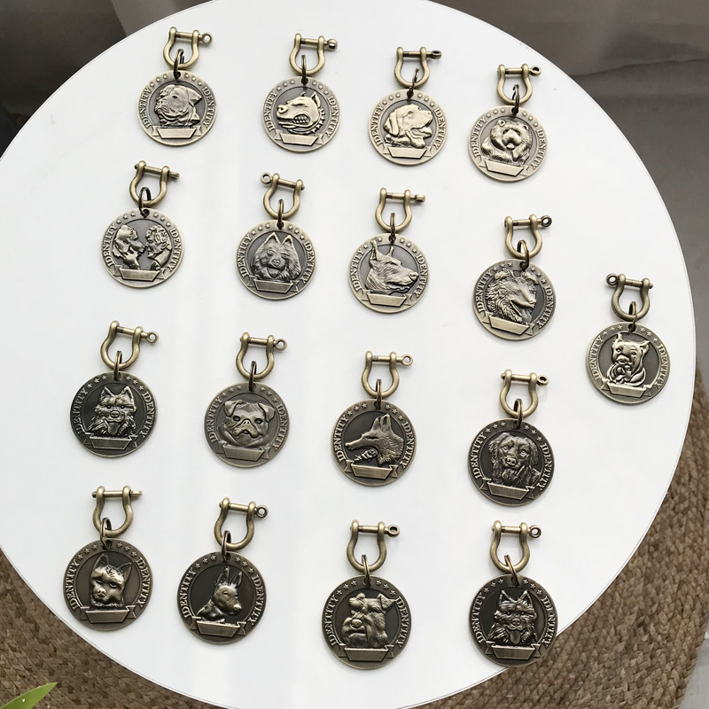 Custom Small, Medium And Large Dog Id Card Dog Metal Schnauzer Necklace Pet Anti-Loss Relief Bronze Dog Tag Application Scenario