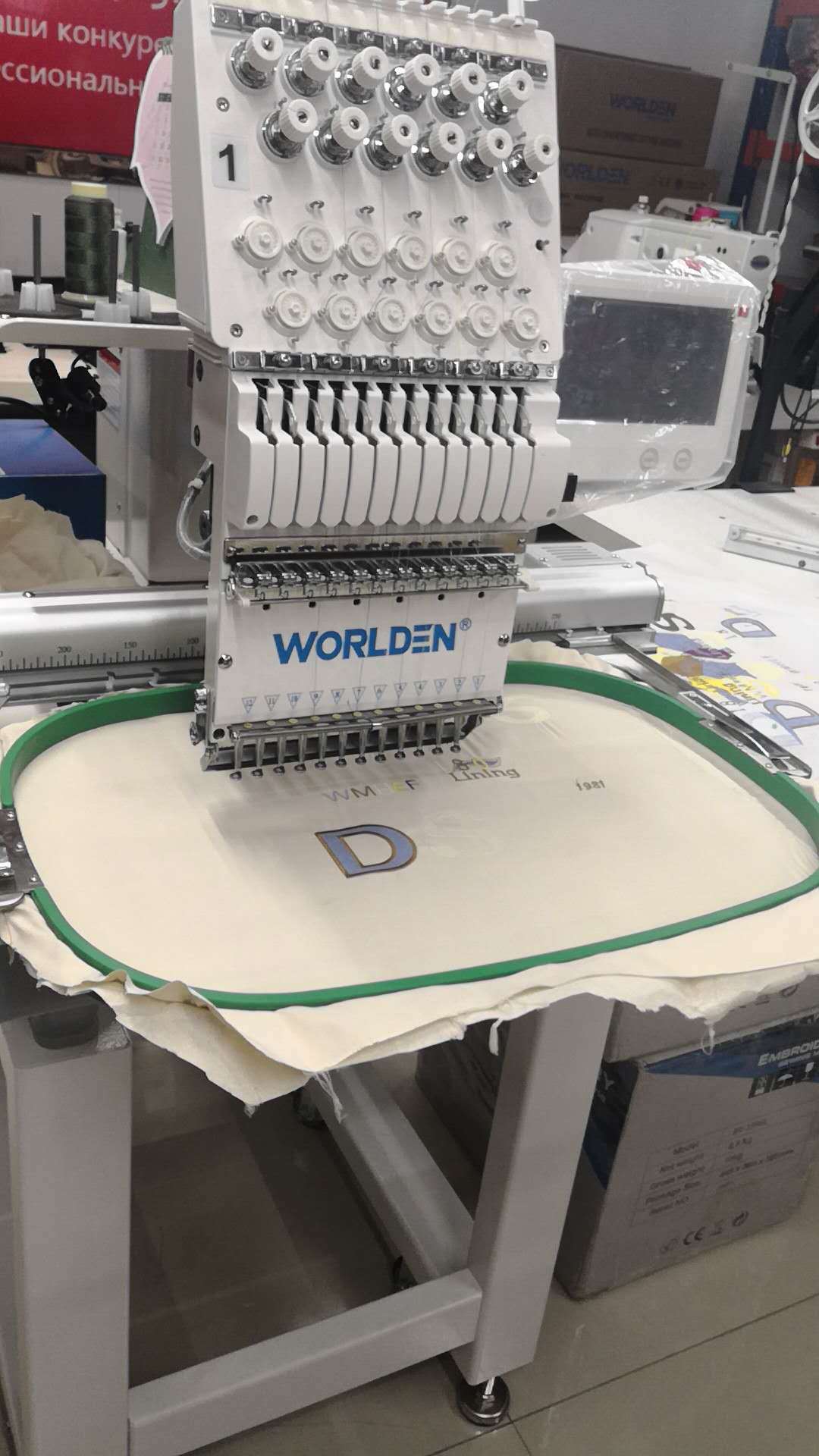 Single-head computerized embroidery machine, 12-color high-speed embroidery machine, single-head hat embroidery machine, fully automatic multi-functional computerized embroidery machine details Picture