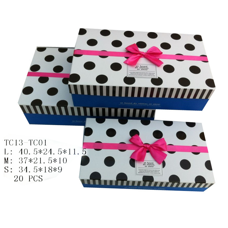 Manufacturers Supply Fashion Gift Box Simple Generous Business Gift Box Solid Color Christmas Gift Box In Stock Application Scenario