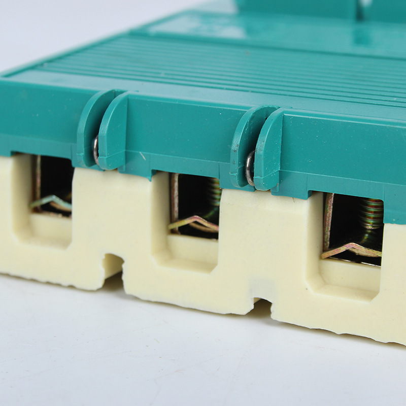 Black shell with fuse copper flame-retardant knife switch, open household load switch, ceramic base knife switch details Picture