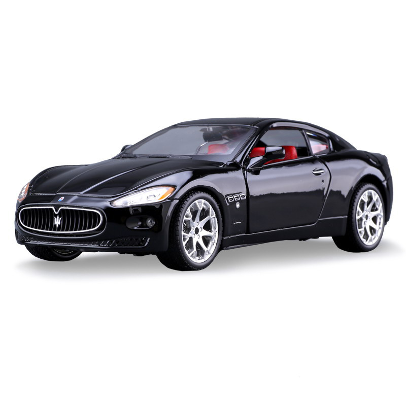 玛莎拉蒂模型/批发比美高/24比例模型白底实物图