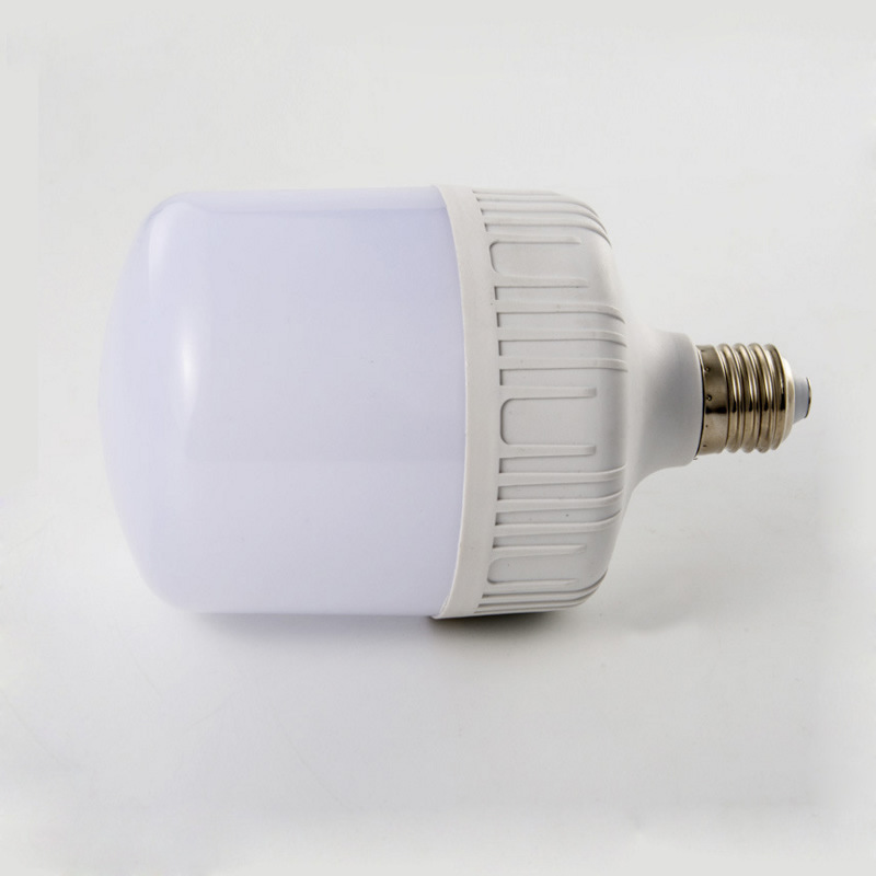 Venta caliente estilo LED luz de burbuja E27/B22 resaltado ahorro de energía sin estroboscópio iluminación interior home T burbuja alta rico hermoso blanco fumi luz de burbuja Application Scenario
