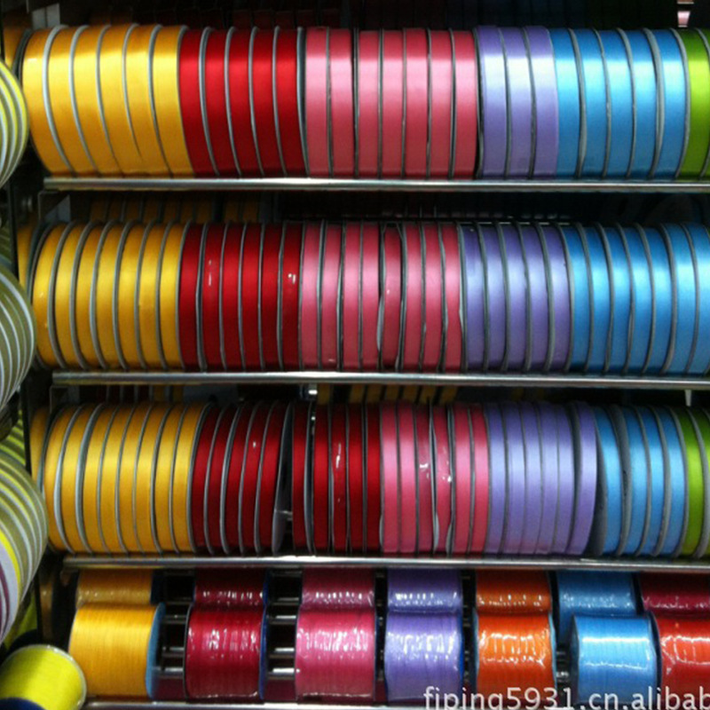 Popular Color Polyester Ribbon High Light Color Reflective Polyester Ribbon 2 Separate Ribbon Wedding Supplies Wholesale Application Scenario