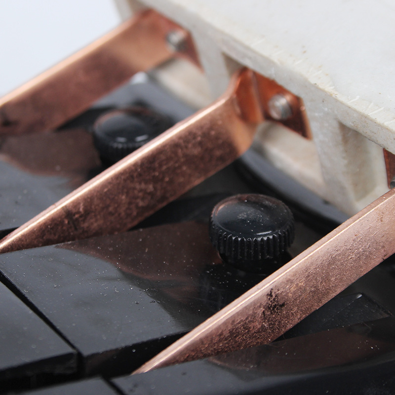 Black shell with fuse copper flame-retardant knife switch, open household load switch, ceramic base knife switch Application Scenario