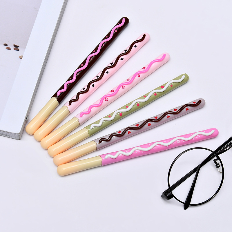 New personalized chocolate cookie pen, plastic gel pen, full needle tube refill, replaceable stationery Specification image