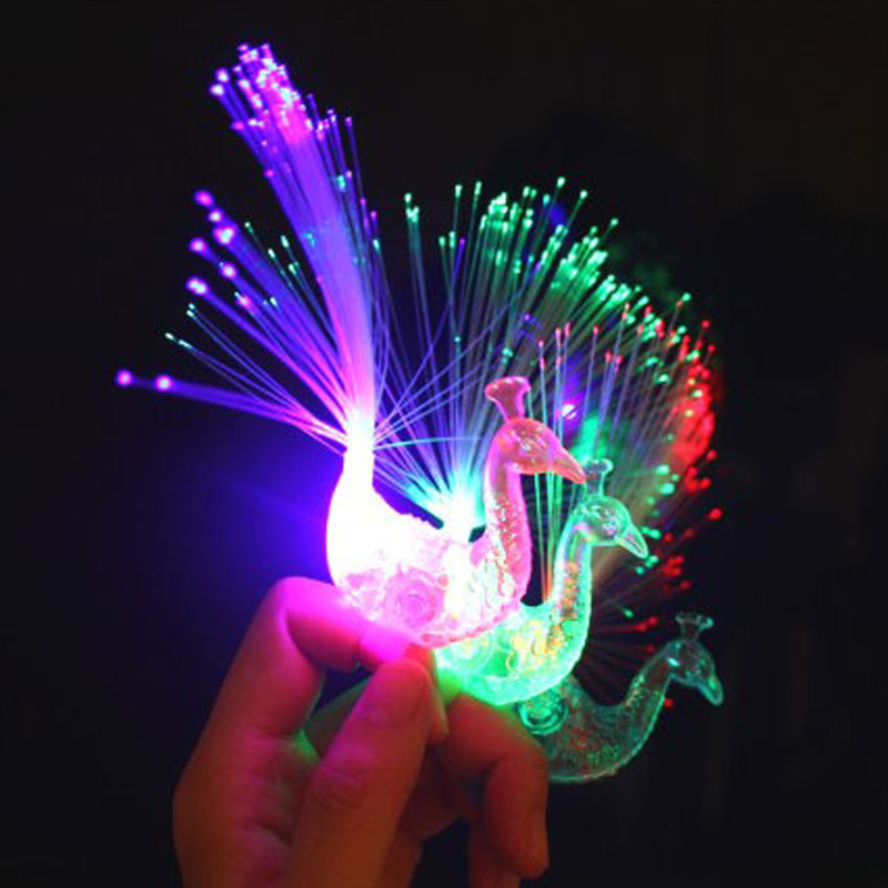 发光孔雀手指细节图