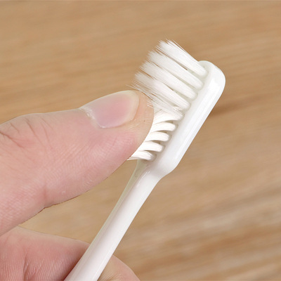 厂家直销 便携式牙刷牙膏旅行套装 高密软毛 环保 网红爆款详情图3