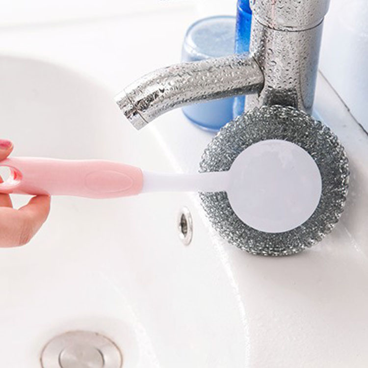 Household Kitchen Can Hang Cleaning Brush Long Handle Steel Ball Brush To Remove Oil Wash Pot Brush Wash Dishes Brush Wholesale Manufacturers Application Scenario