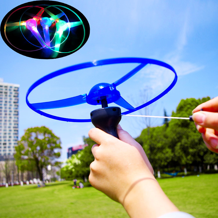Light up thread UFO UFO Frisbee flying fairy 3 lights night market stall source square outdoor toy wholesale