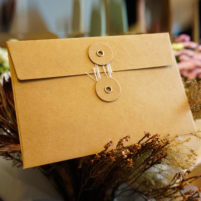 Mu Light Simple Creative Blank Vintage Buckle Kraft Paper Postcard Storage Envelope Paper Bag
