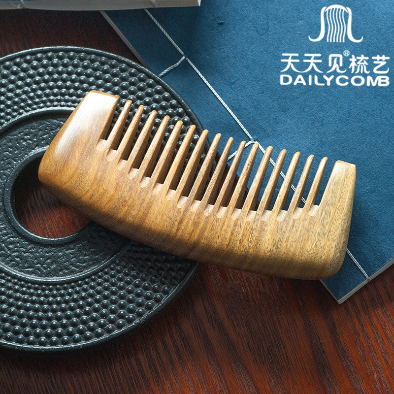 See Every Day Green Sandalwood Comb Massage Comb Hair Comb South American Green Sandalwood Comb Wood Comb Manufacturers Gifts Specification drawing