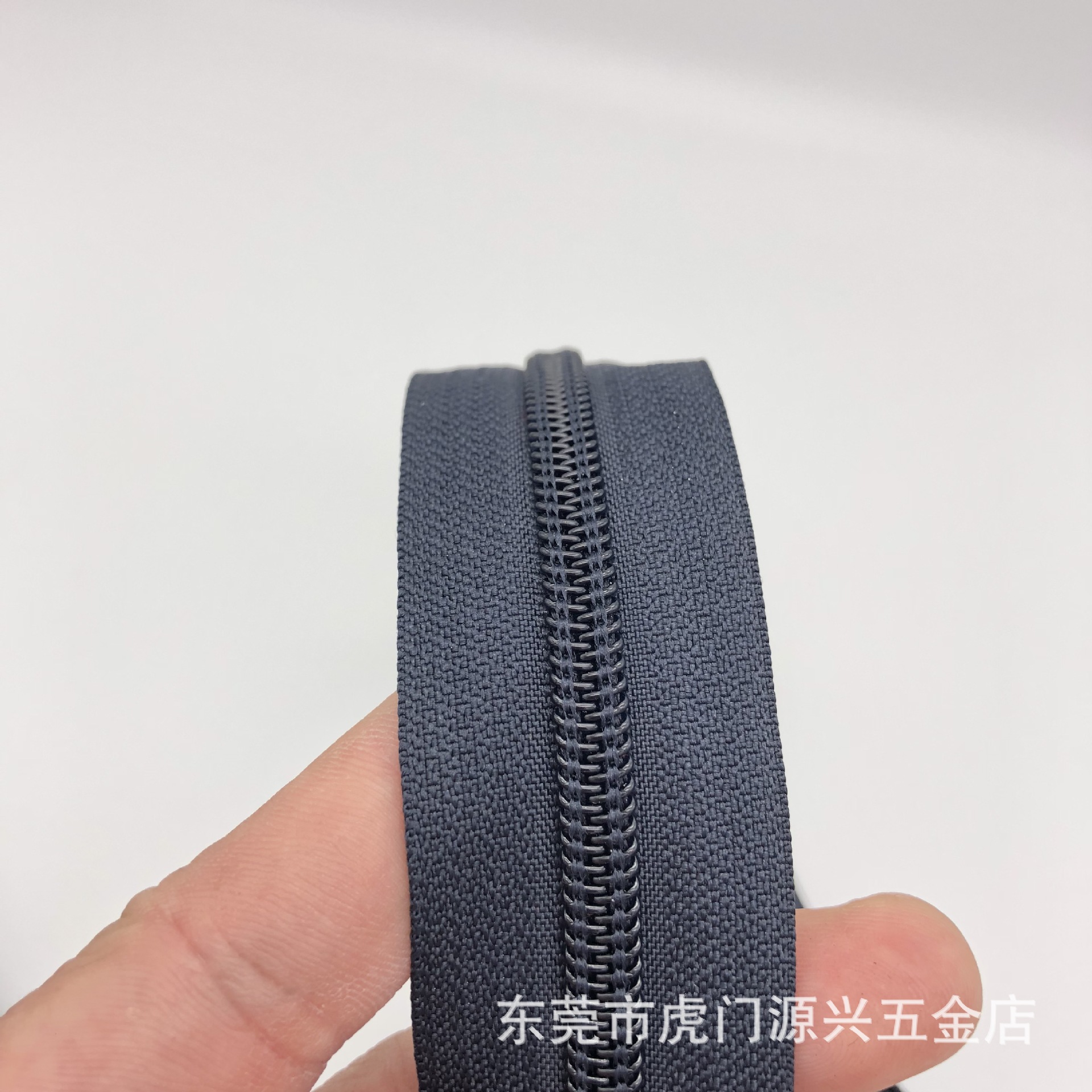 Nylon zipper, No. 5 nylon, tail opening, automatic top opening, zipper, luggage, clothing, pants, clothes, coats, wallets Item Picture