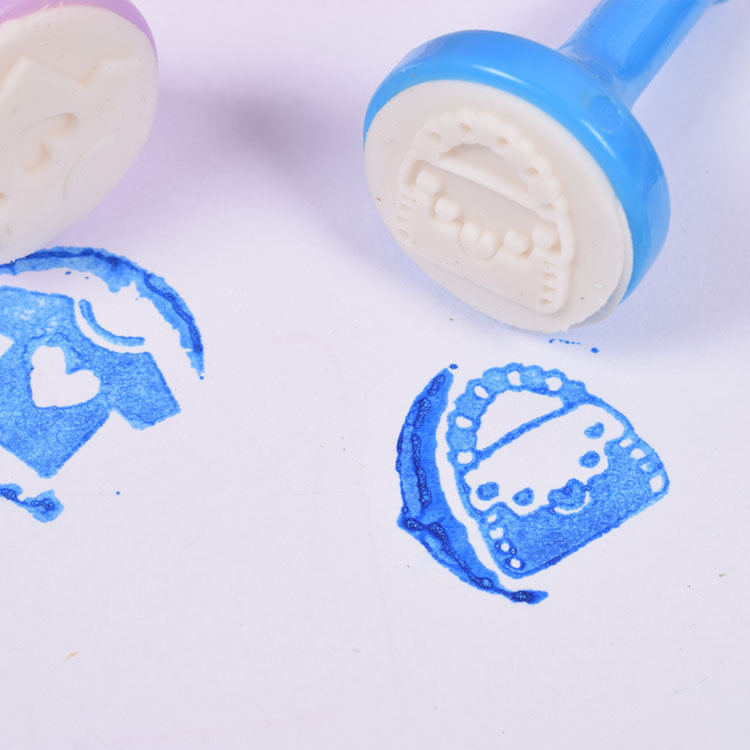 Wholesale of plastic children's cartoon cute rabbit toy stamps, household rewards, student gifts and creative stamps Application Scenario