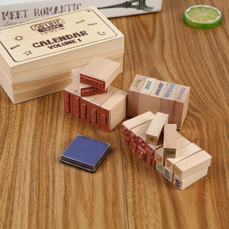 Wholesale of retro and simple digital English teaching children's toy stamps in wooden boxes Specification image