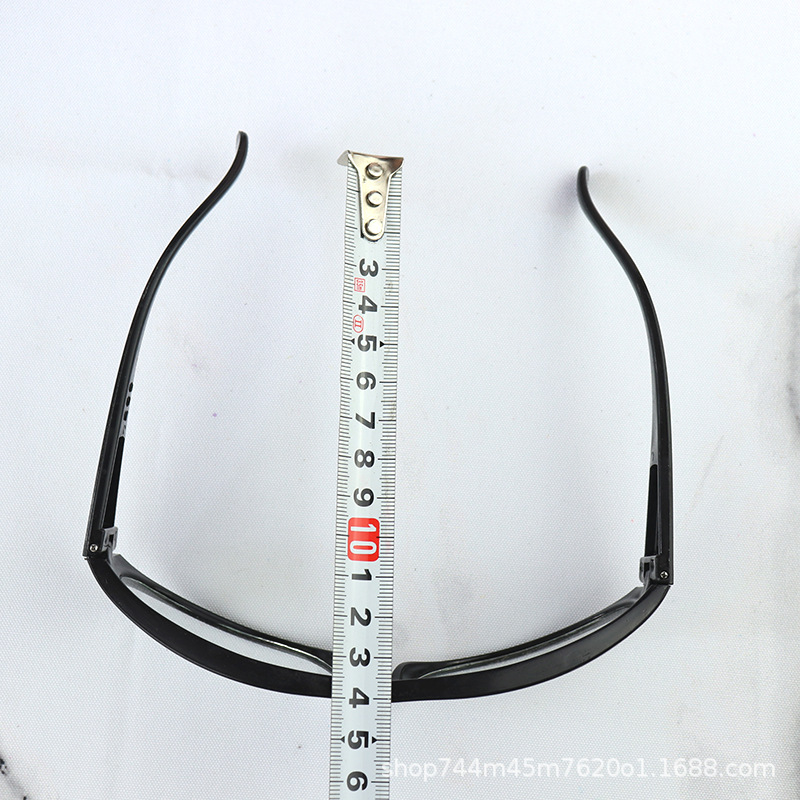 Protective glasses Riding glasses goggles outdoor glasses one yuan a wholesale department store Item Picture