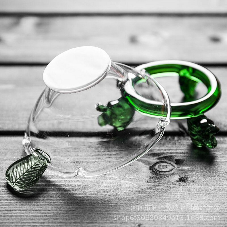 Tea strainer, creative color tea stand, green and yellow leaf dragon net, Gongfu tea set accessories, glass fair cup, filter screen details Picture