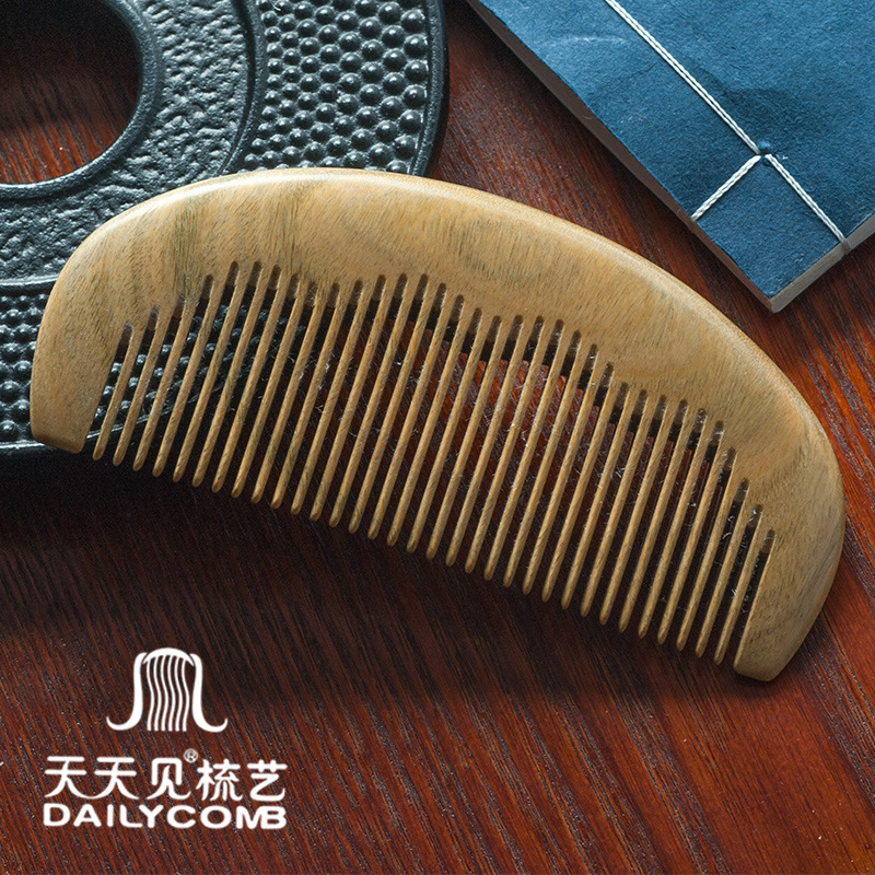See Every Day Green Sandalwood Comb Small Comb South America Paraguayan Green Sandalwood Fine-Toothed Comb Sandalwood Comb Item Picture