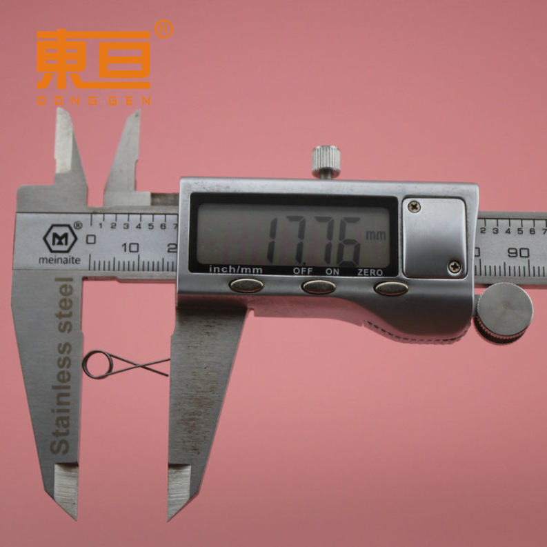 0.5*6*2.5*18 return spring torsion spring, improved version of the ship's rear rudder return spring Specification image