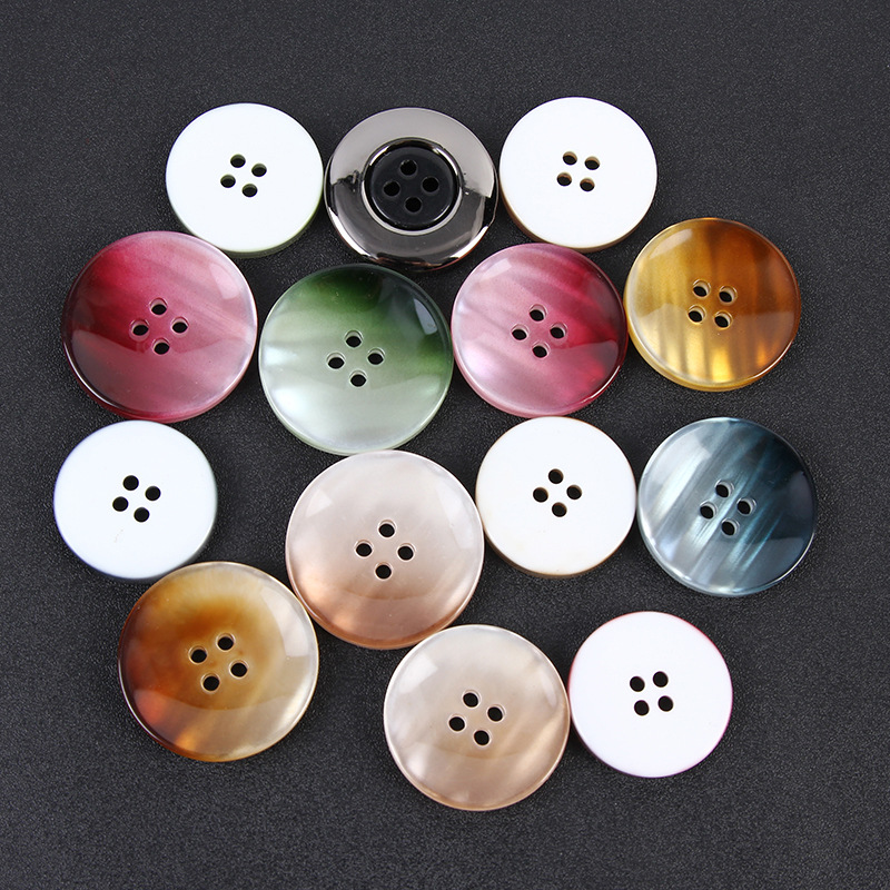 Hot Sale Of High-End Pearlescent Gradual Color Resin Big Coat Button Windbreaker Coat Round Edge Button Four Eyes Buckle Multi-Color Application Scenario