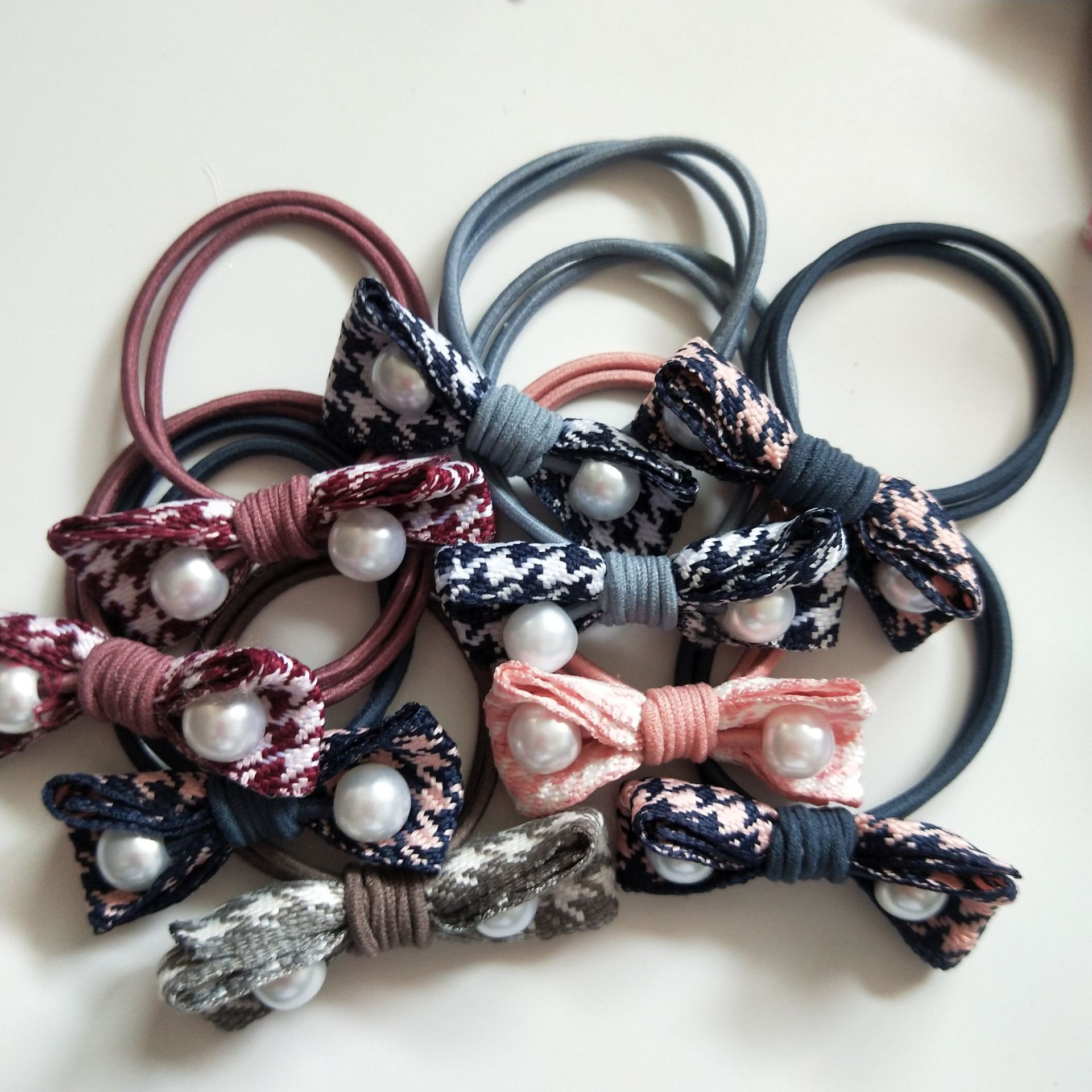Thousand Bird checkered hair tie No. 99 1 yuan store hair tie bow hair tie popular accessories wholesale fabric bow hair tie 1 yuan per piece wholesale Item Picture