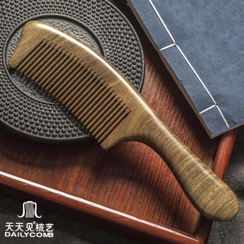 Every Day See Green Sandalwood Comb Whole Wood Paraguay South American Green Sandalwood Long Handle Sandalwood Comb Green Sandalwood Comb Specification drawing