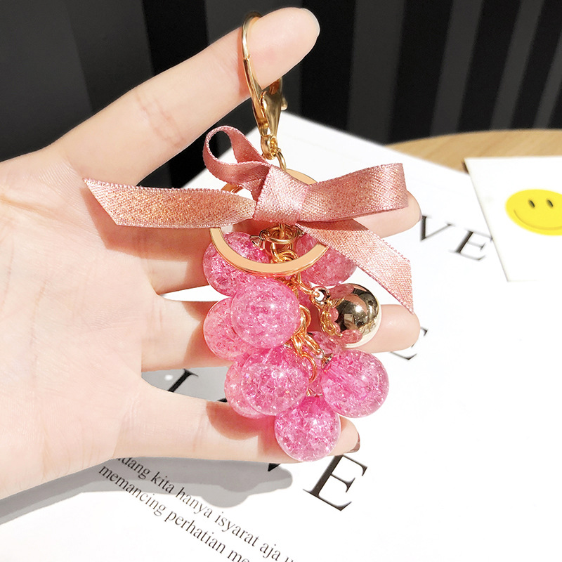 韩国水晶葡萄串珠子亚克力钥匙扣挂件包包钥匙链挂饰创意礼品批发