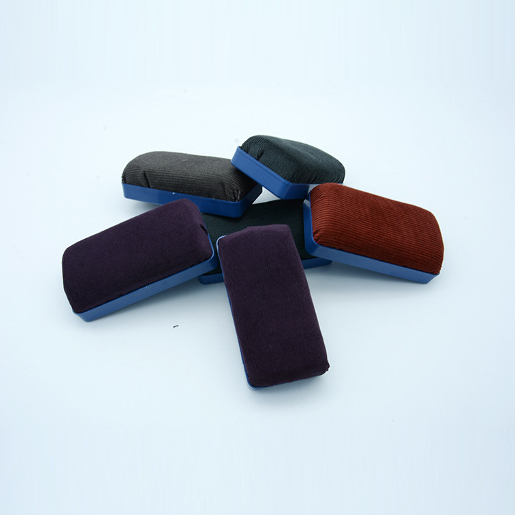 Qianhui whiteboard eraser Manufacturer directly supplies large and small velvet cloth magnetic plastic easy-to-erase chalk accessories, whiteboard eraser brushes Application Scenario